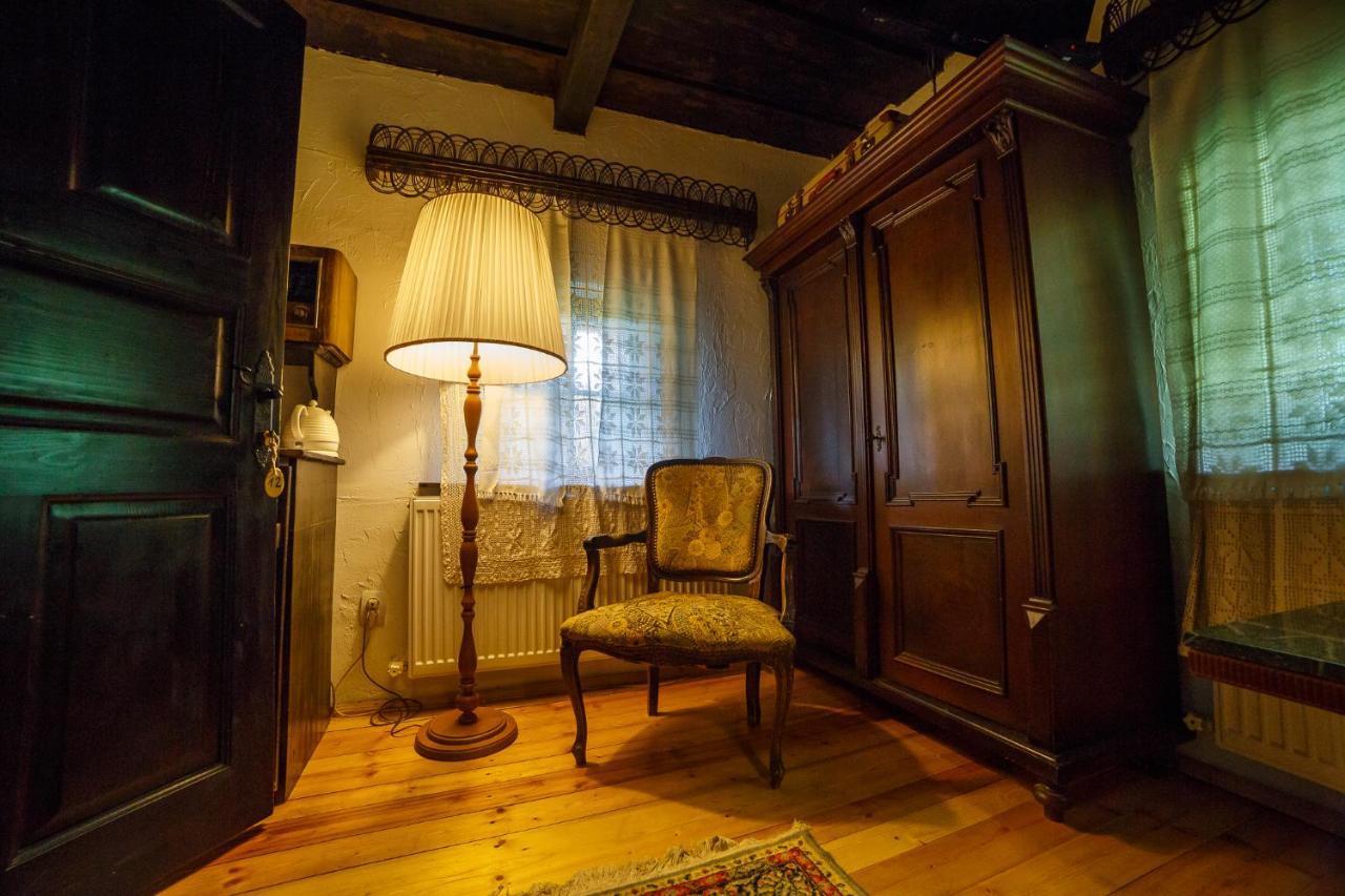 Casa Poveste Pensiunea-Muzeu Кимпулунг-Молдовенеск Екстер'єр фото