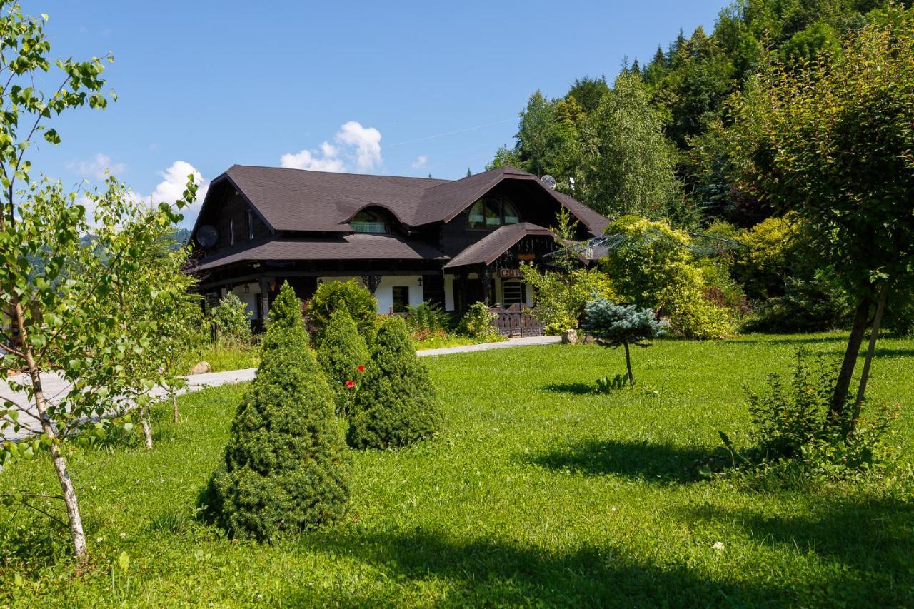 Casa Poveste Pensiunea-Muzeu Кимпулунг-Молдовенеск Екстер'єр фото