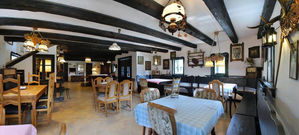 Casa Poveste Pensiunea-Muzeu Кимпулунг-Молдовенеск Екстер'єр фото